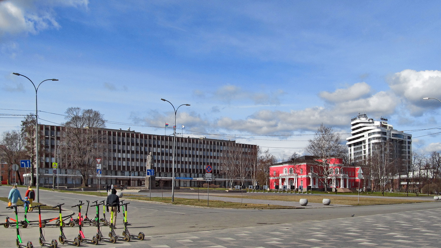 Петрозаводск, Проспект Ленина, 2; Улица Еремеева, 1; Улица Куйбышева, 26