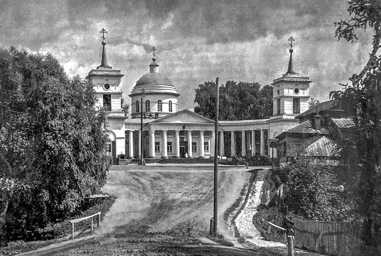 Уфа, Улица Октябрьской Революции, 37А