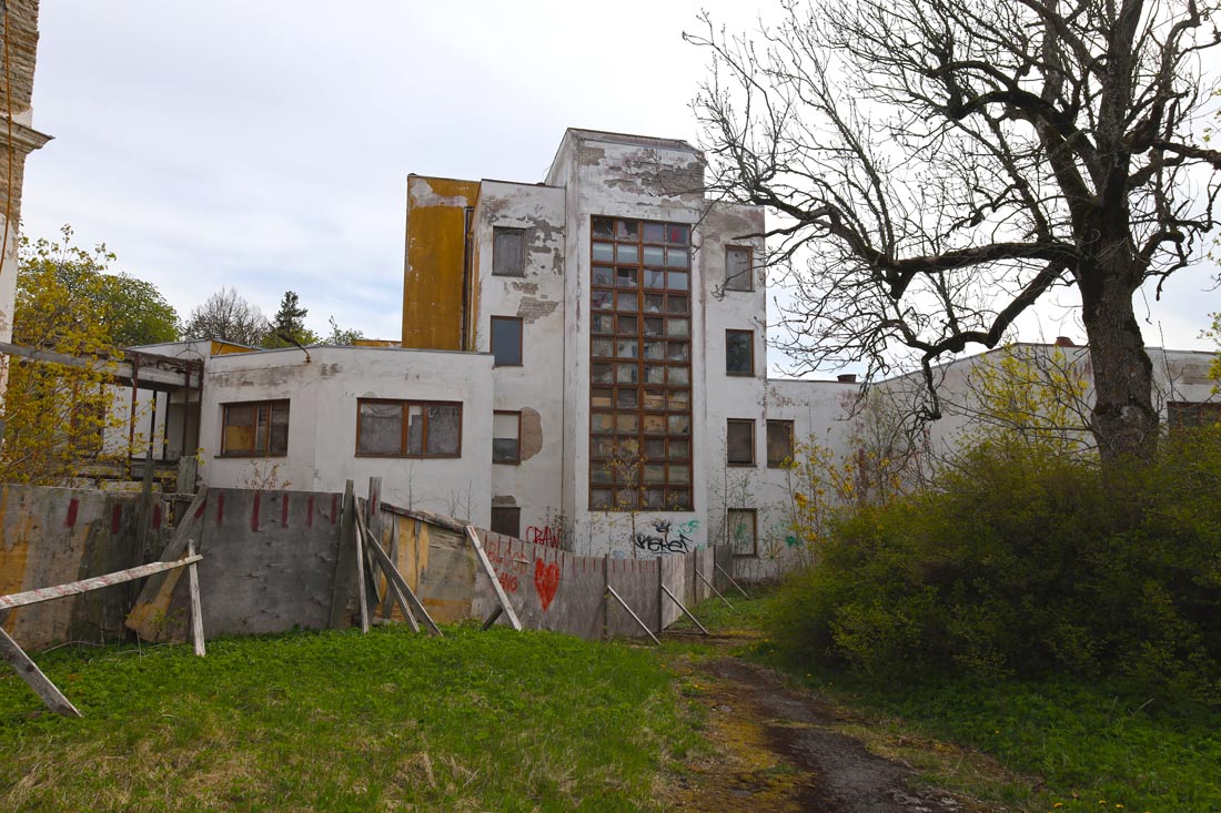 Мурасте, Mõisa tee, 1