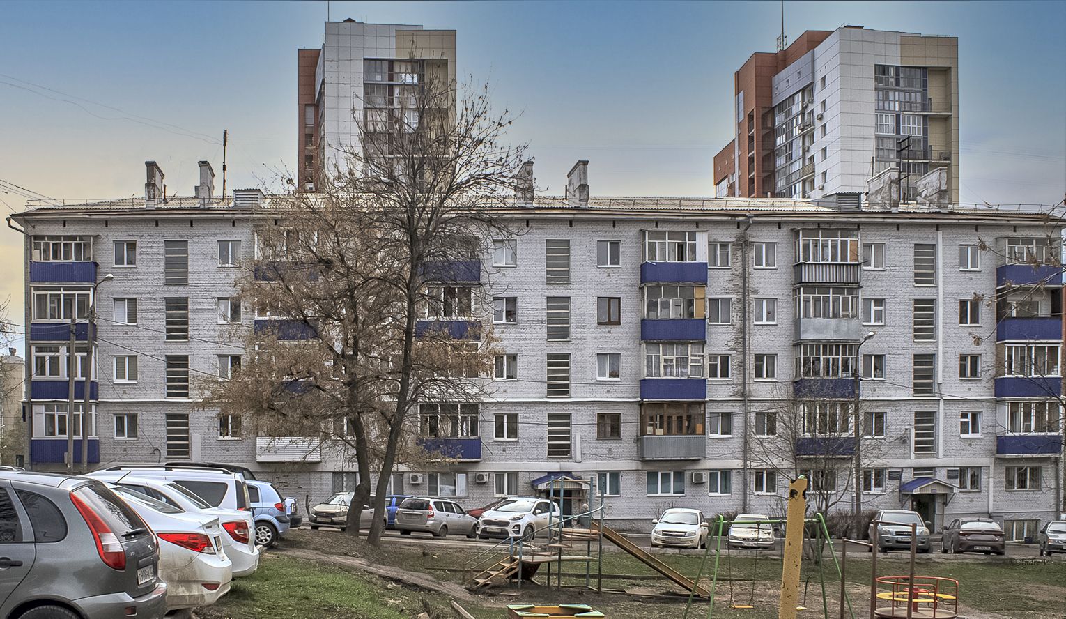 Ufa, Революционная улица, 131; Революционная улица, 68; Революционная улица, 70
