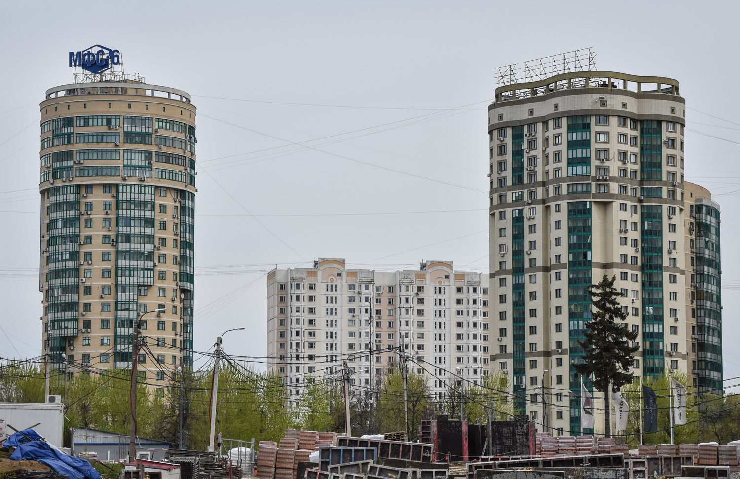 Москва, Ленинградское шоссе, 130 корп. 3; Валдайский проезд, 13А корп. 1; Ленинградское шоссе, 130 корп. 2