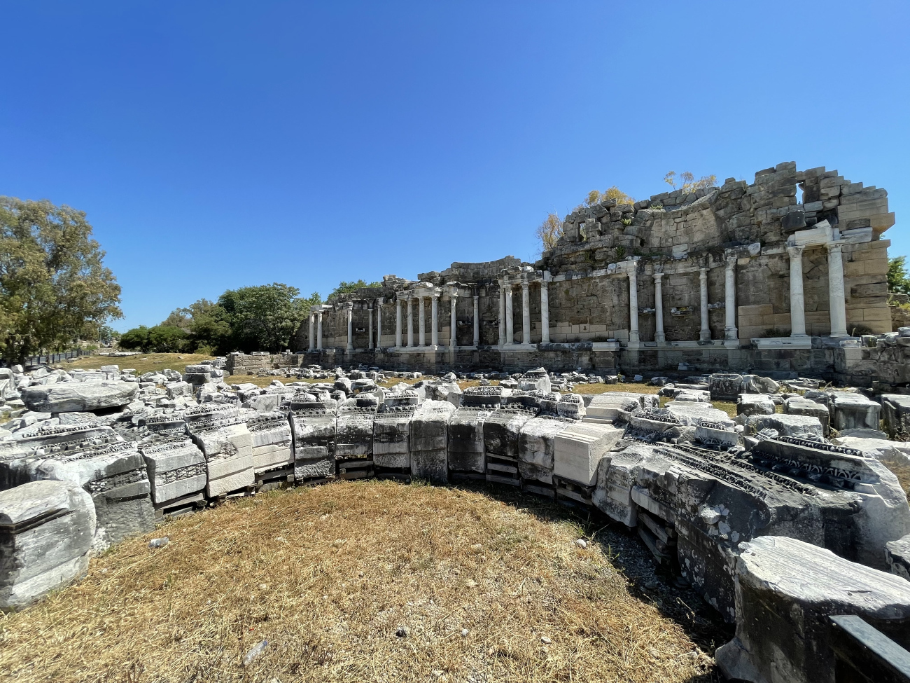 Сиде, Anıtsal Çeşme (Nymphaeum)