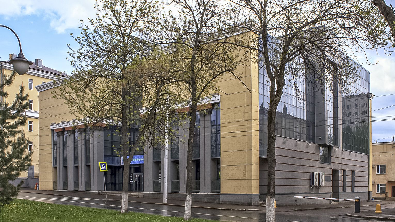 Ufa, Улица Космонавтов, 4