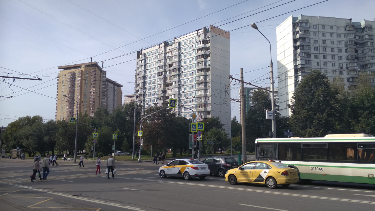 Москва, Улица Академика Анохина, 12 корп. 2; Никулинская улица, 6 корп. 1