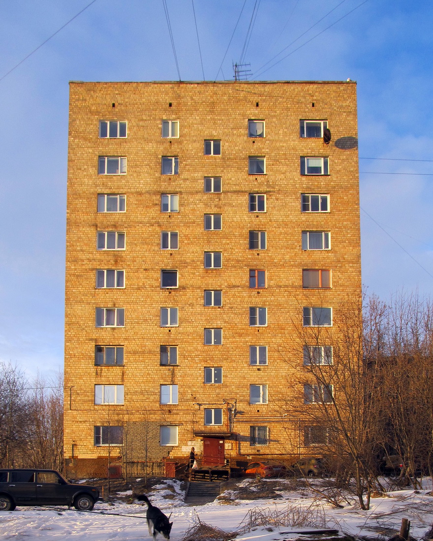 Murmansk, Улица Капитана Буркова, 39