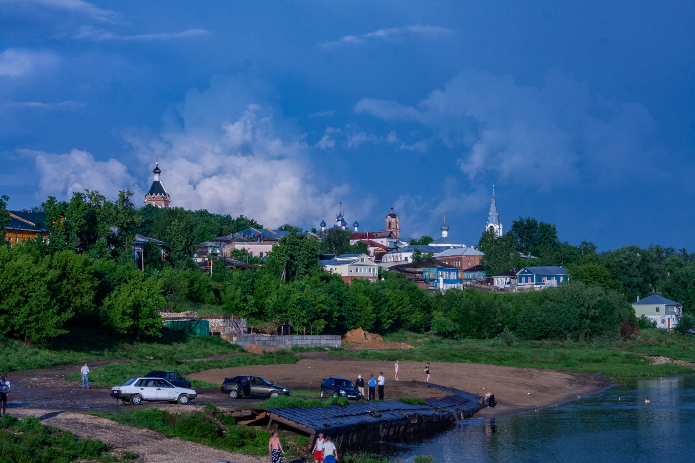 Касимов, Соборная площадь, 1; Улица Свердлова, 1; Соборная площадь, 31; Соборная площадь, 13А; Набережная улица, 37А; Набережная улица, 45; Набережная улица, 46 / Рязанский спуск, 8; Рязанский спуск, 5; Рязанский спуск, 7a; Рязанский спуск, 9; Рязанский спуск, 11