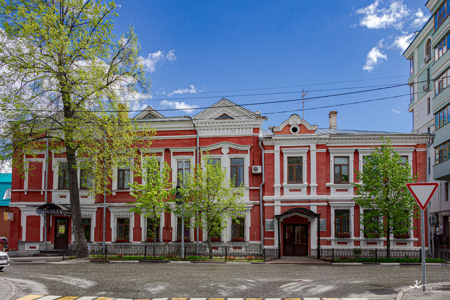 Казань, Улица Жуковского, 30; Улица Жуковского, 28