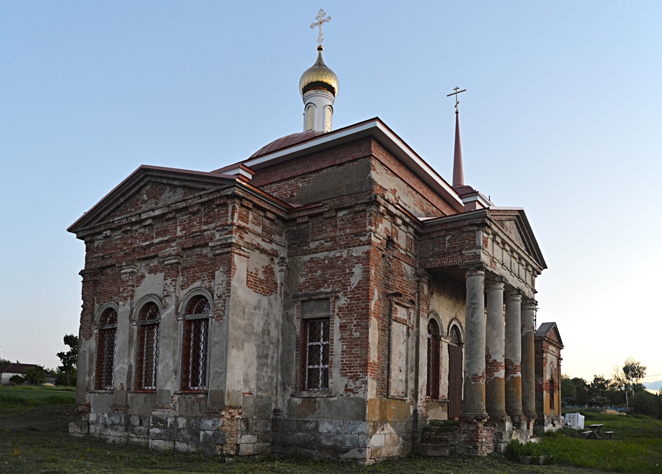 Semiluky District, other localities, с. Вознесенка, Улица Мира, 1