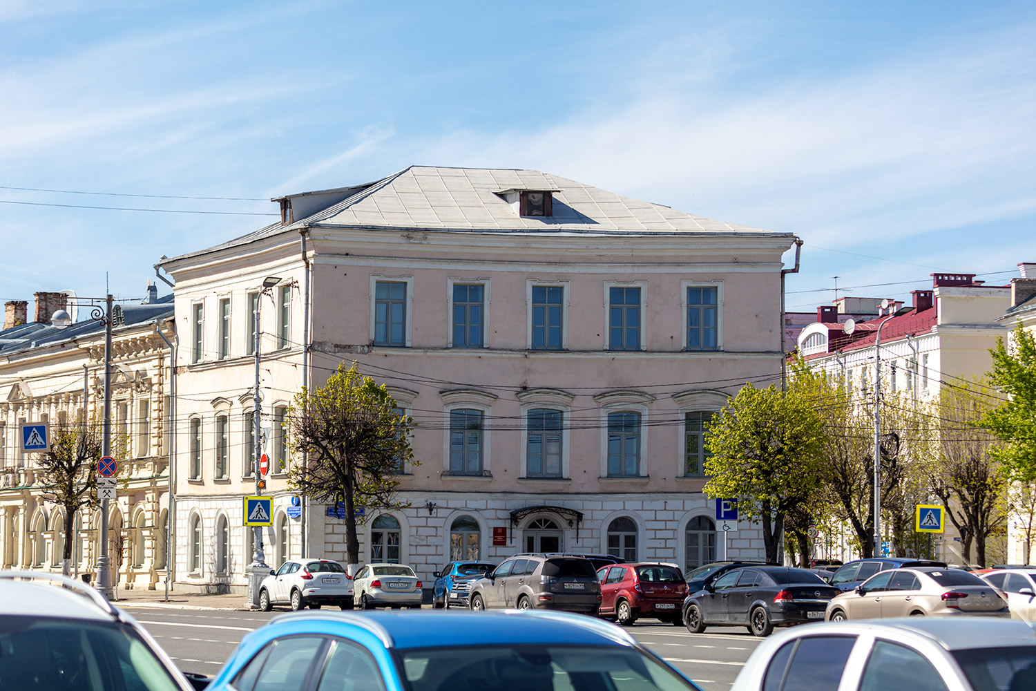 Тверь, Плащадь Михаила Тверского, 4