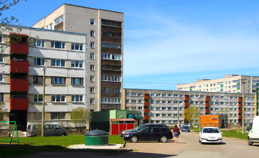 Нарва, Kangelaste prospekt, 15; Kangelaste prospekt, 25
