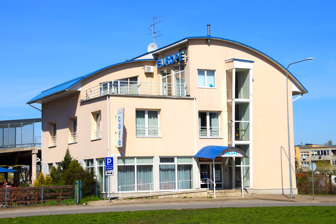 Нарва, 3. Roheline, 8