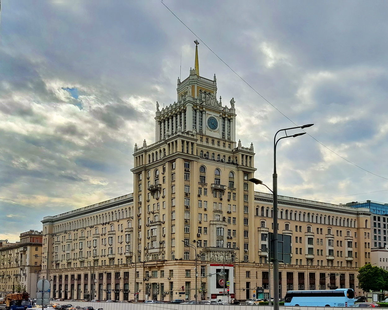 Moskau, Большая Садовая улица, 5 / 2-я Брестская улица, 1
