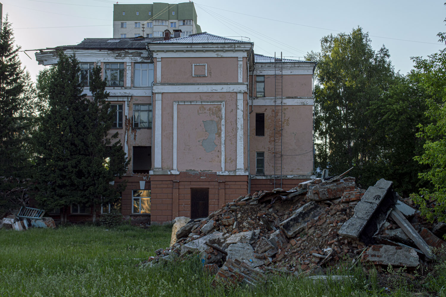 Новосибирск, Улица Авиастроителей, 16