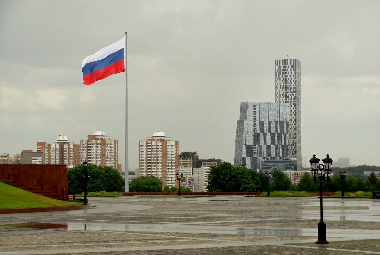 Moscow, Улица Пырьева, 9 корп. 3; Мосфильмовская улица, 8