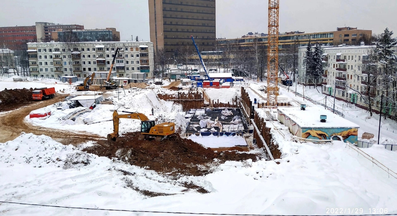 Москва, Улица Введенского, 5 корп. 1; Улица Введенского, вл. 5 корп. 2; Улица Бутлерова, 34 корп. 2