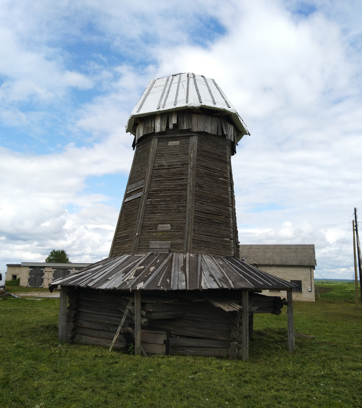 Холмогорский район, прочие н.п., дер. Даниловская, 10*
