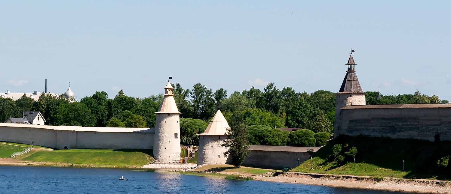Псков, Улица Набат, 2*; Кремль, 1/7; Кремль, 1/2