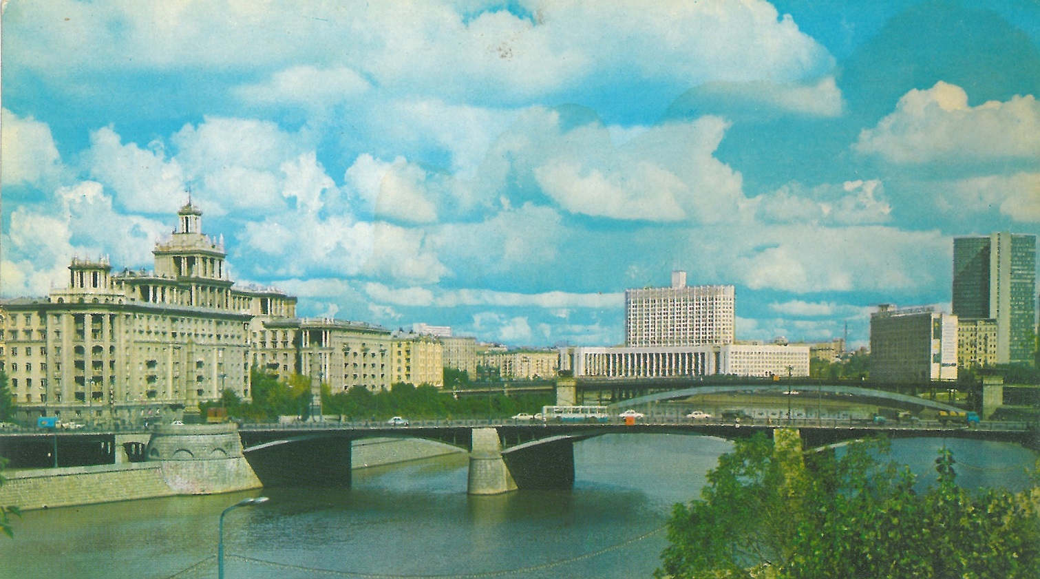 Moscow, Набережная Тараса Шевченко, 1 / Большая Дорогомиловская улица, 2 стр. 1