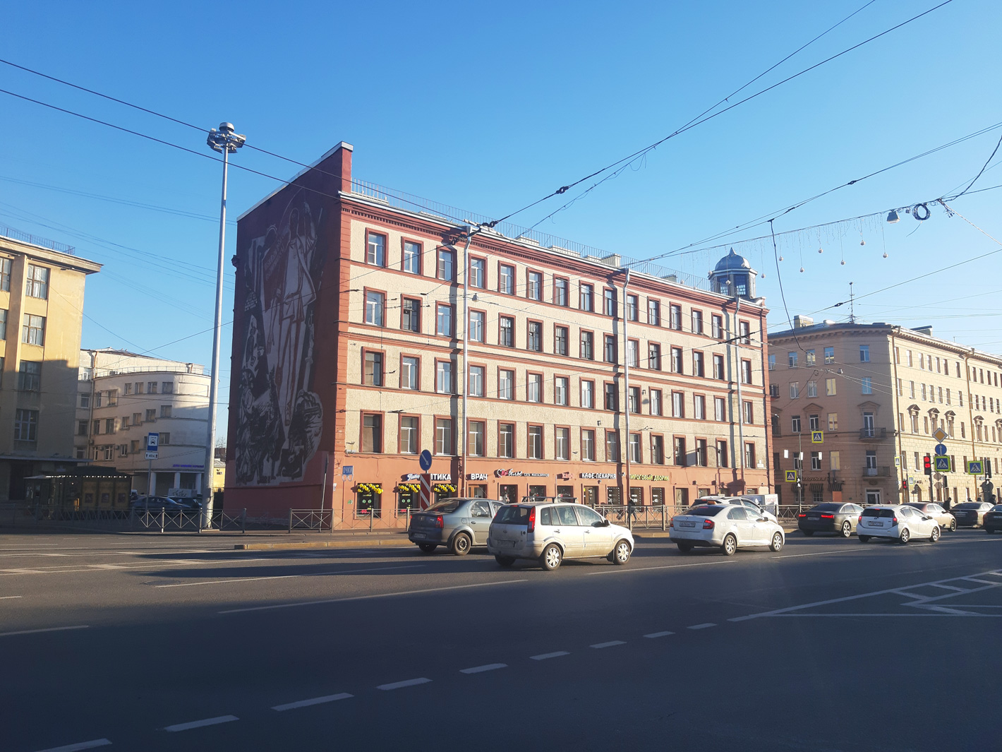Санкт-Петербург, Проспект Стачек, 2 / Улица Ивана Черных, 2