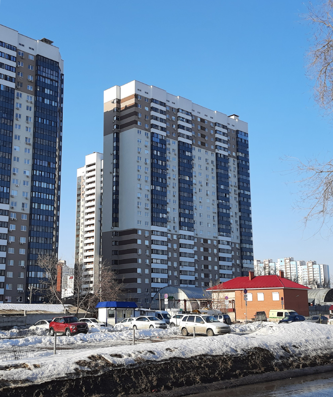 Samara, Проспект Карла Маркса, 200