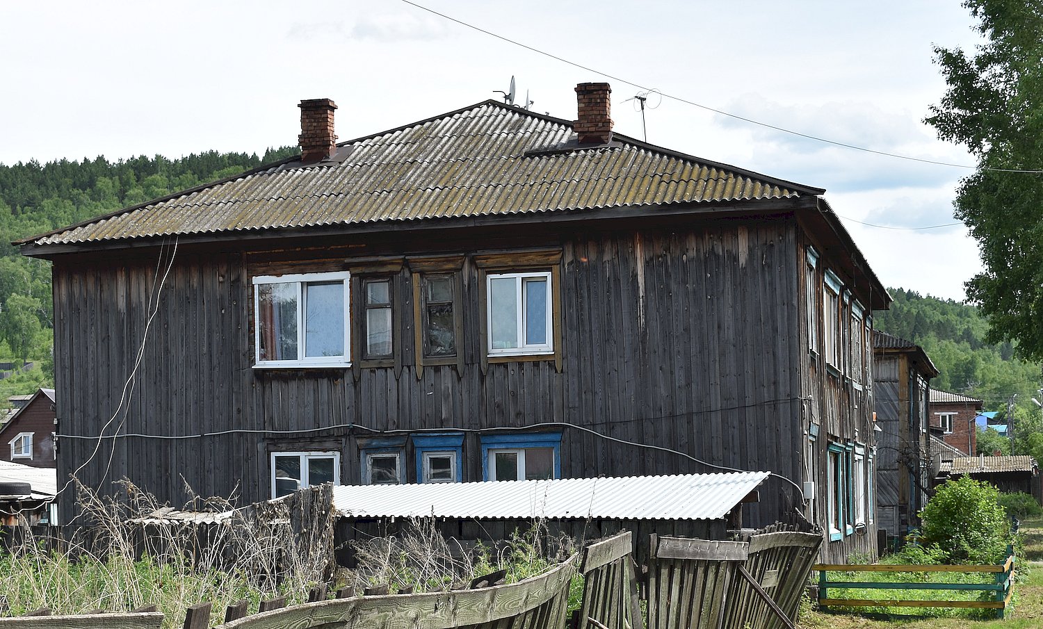 Бохан, Улица Балтахинова, 1