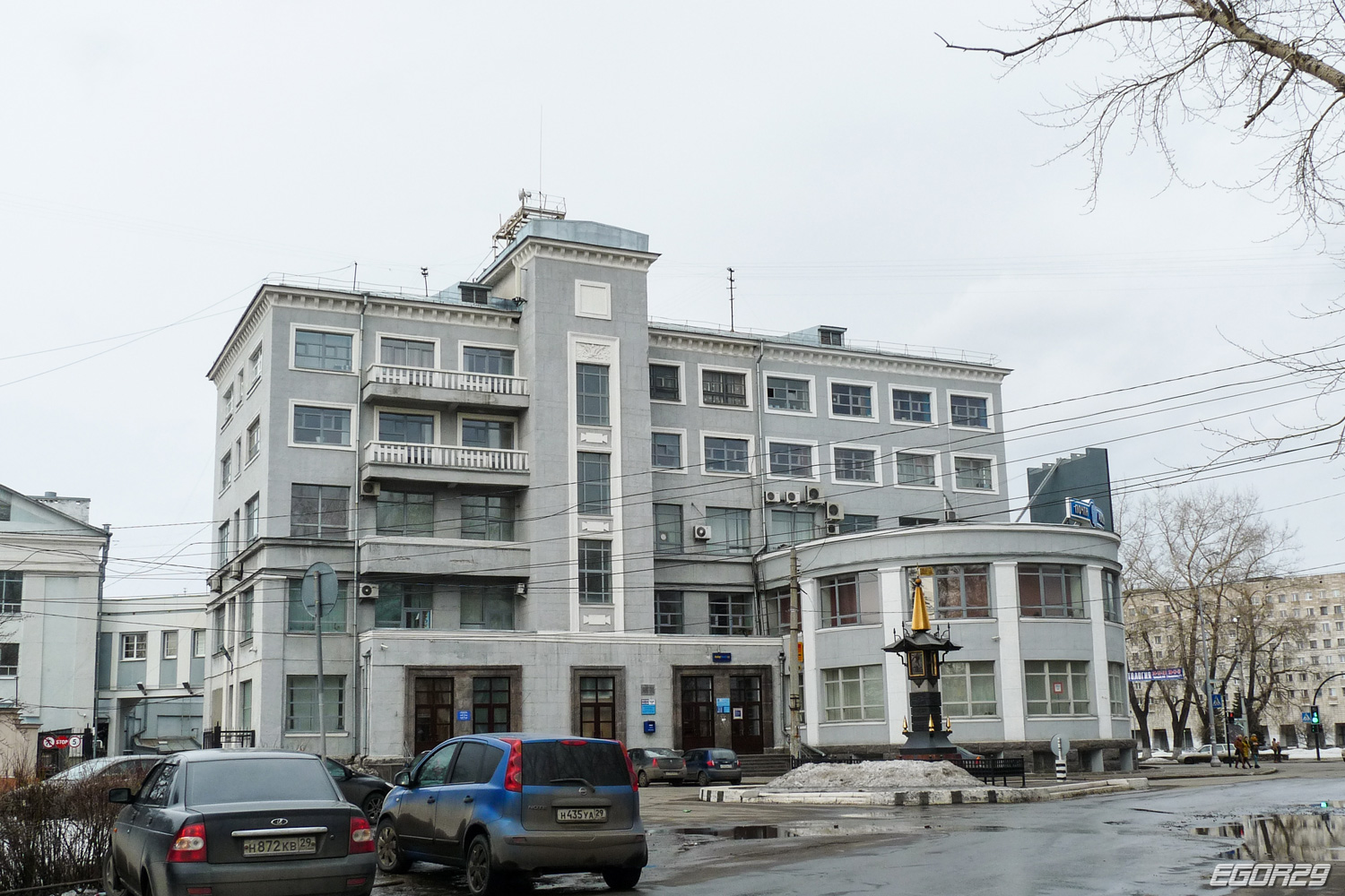 Архангельск, Троицкий проспект, 45 / Воскресенская улица, 5