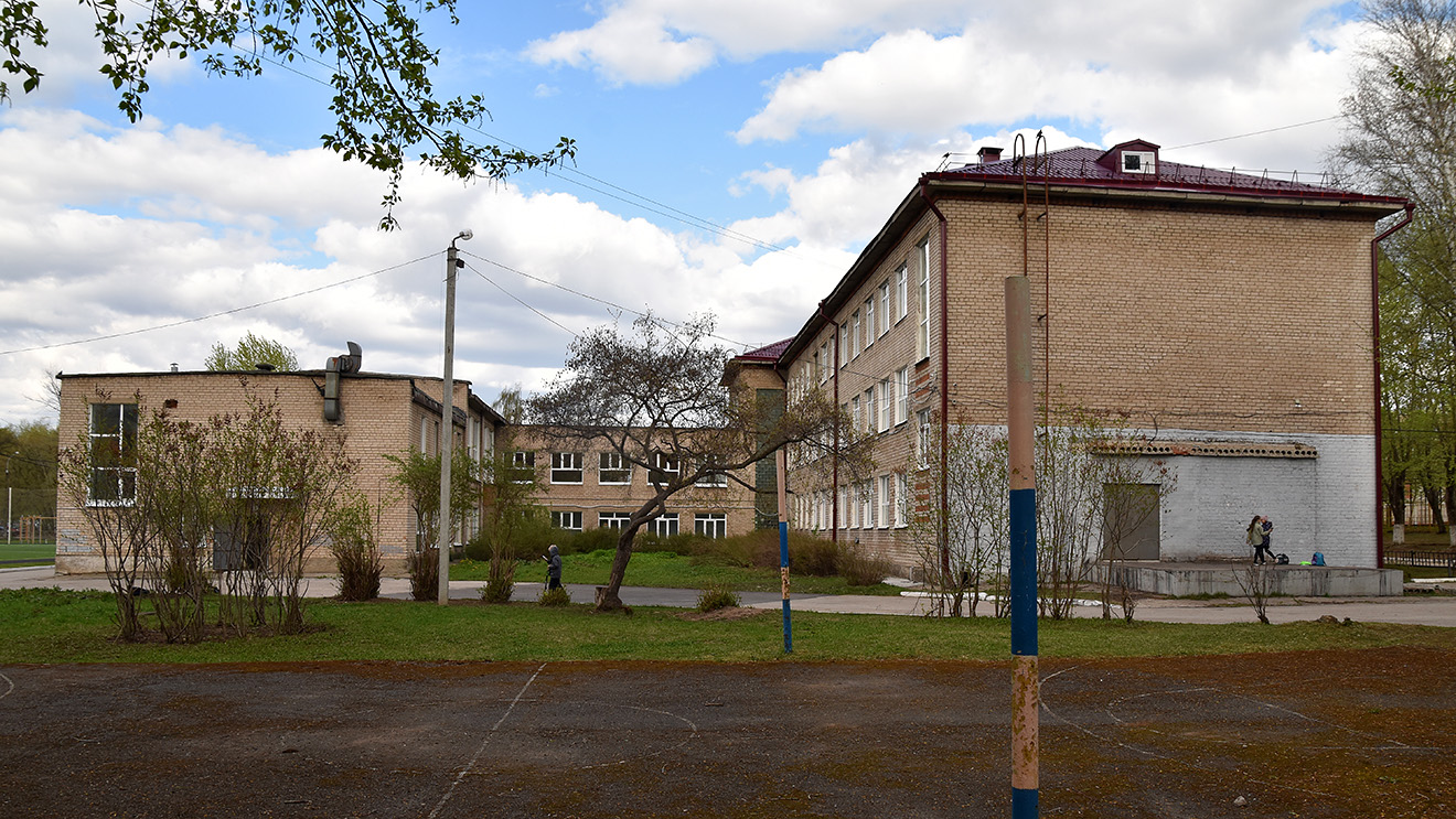 Пермь, Шоссе Космонавтов, 195 / Улица Дениса Давыдова, 8