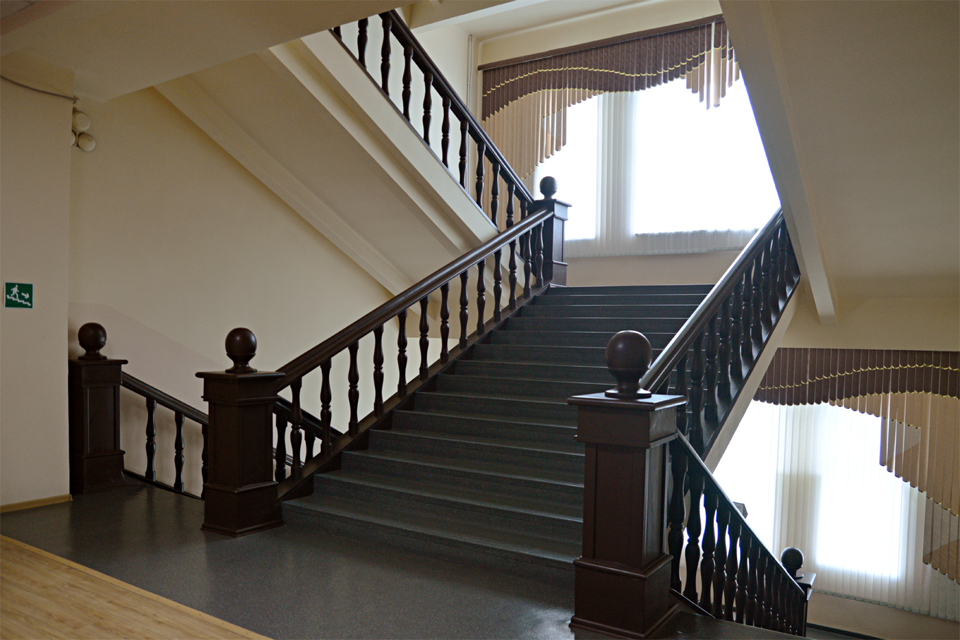 Старый Оскол, Улица Ленина, 14 / Улица Володарского, 13