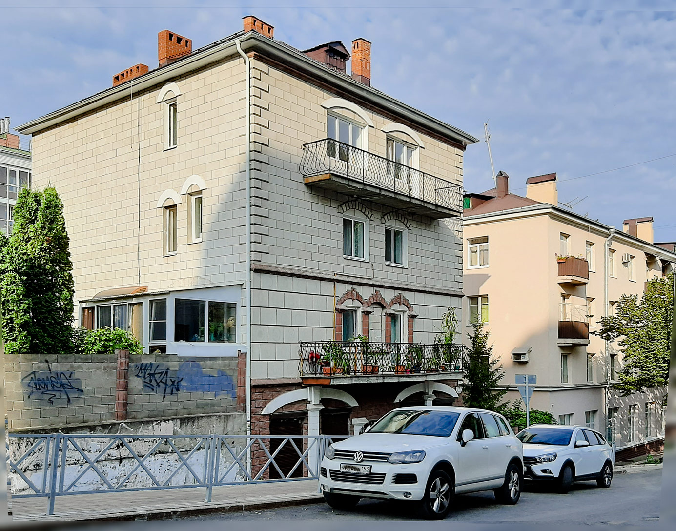 Самара, Ленинградская улица, 11