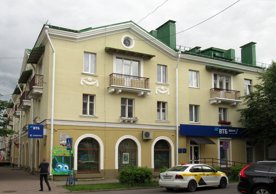 Барановичи, Советская улица, 88 / Улица Царюка, 1