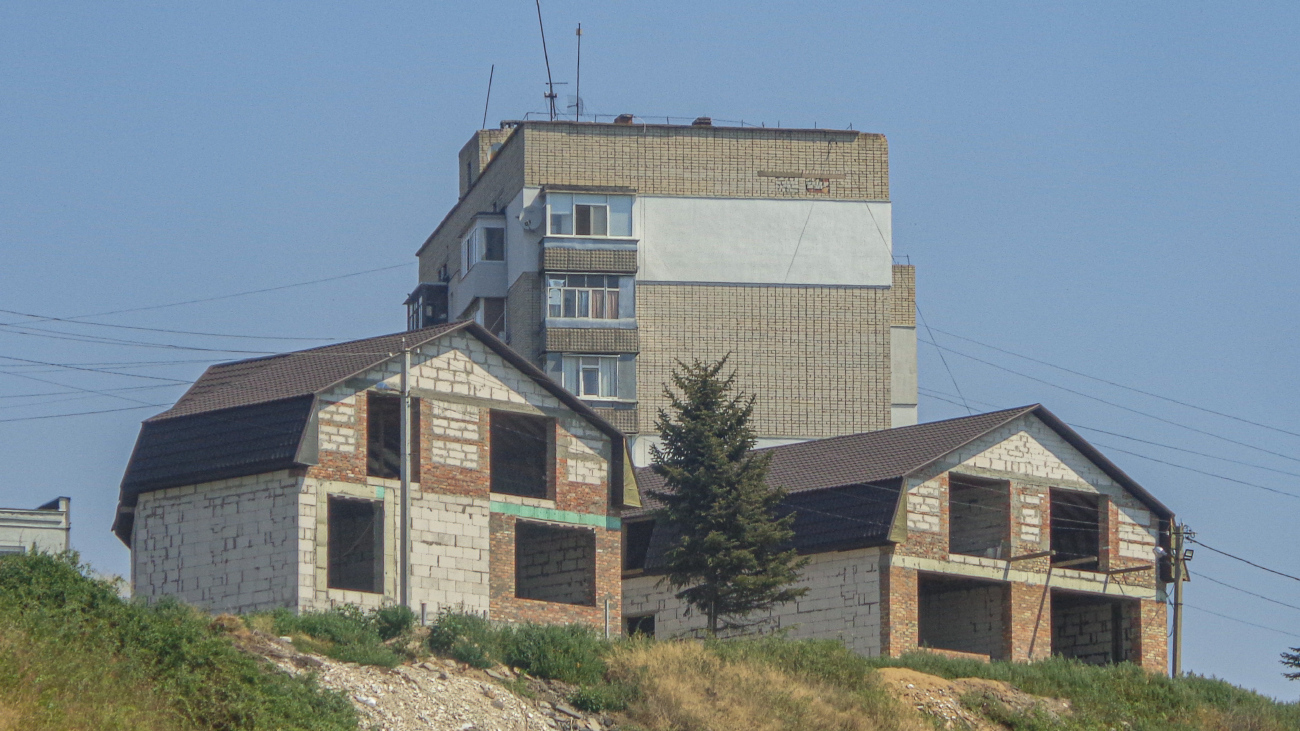 Бердянск, Мелитопольское шоссе, 9; Свободный переулок, 1