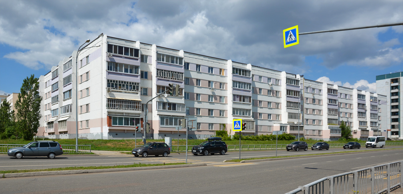 Набережные Челны, Московский проспект, 51 / Улица Нариманова, 38