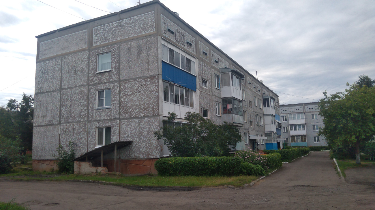 Большеречье, Рабочая улица, 68
