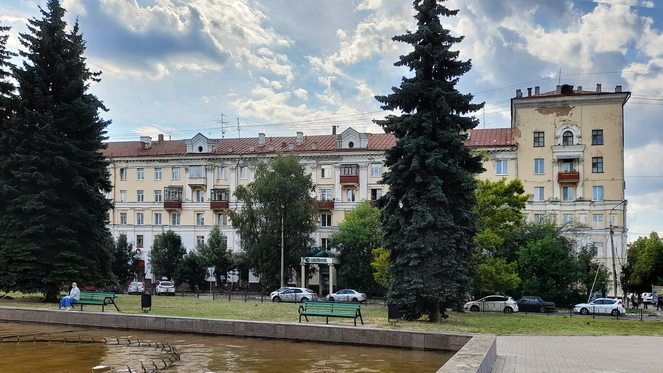 Электросталь, Советская улица, 16 / Проспект Ленина, 32 Электросталь, Советская улица, 16 / Проспект Ленина, 32