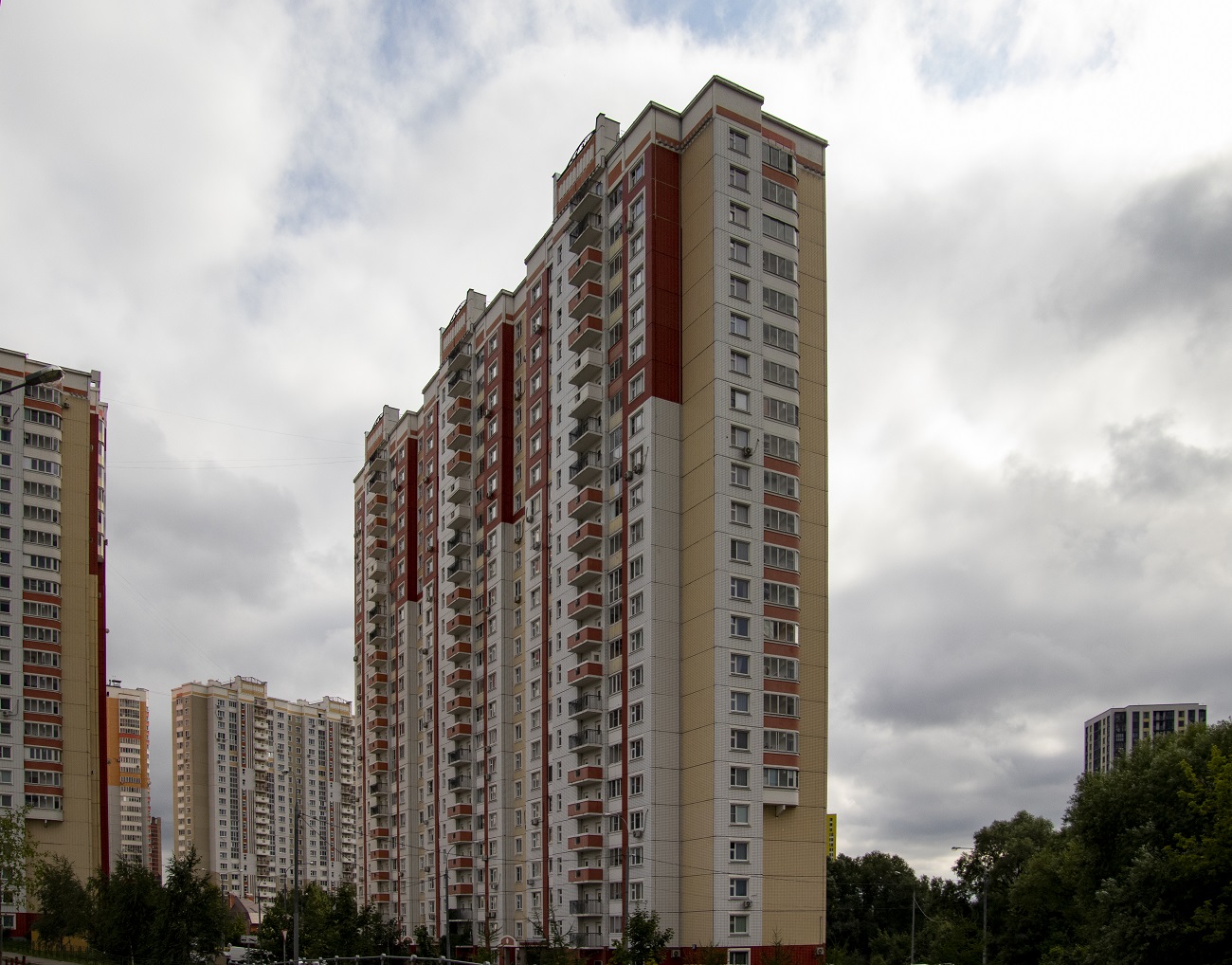 Khimki, Совхозная улица, 25 корп. 2
