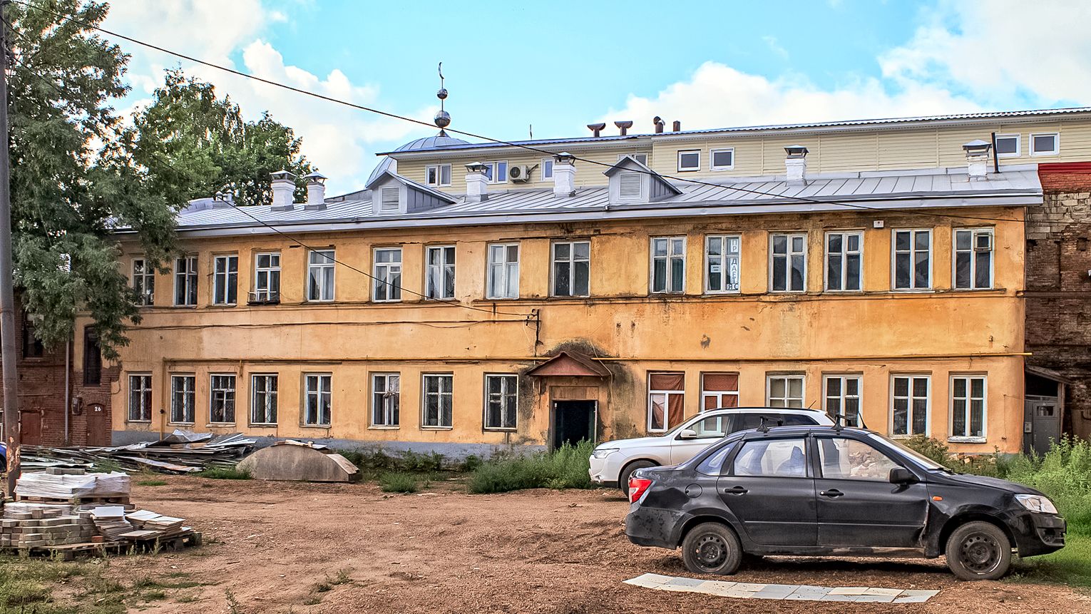 Уфа, Улица Мустая Карима, 5