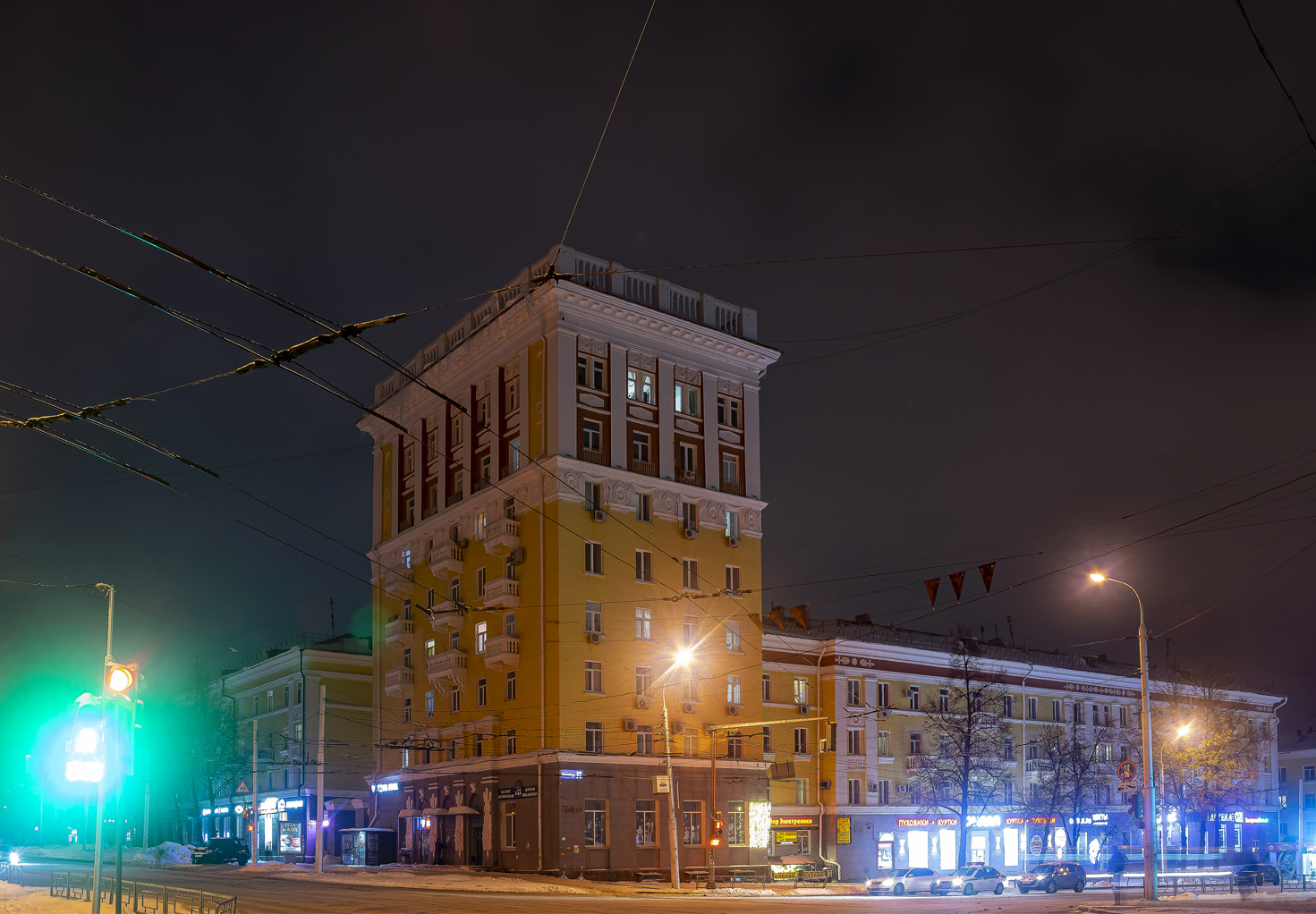 Ufa, Первомайская улица, 27 / Улица Ульяновых, 30