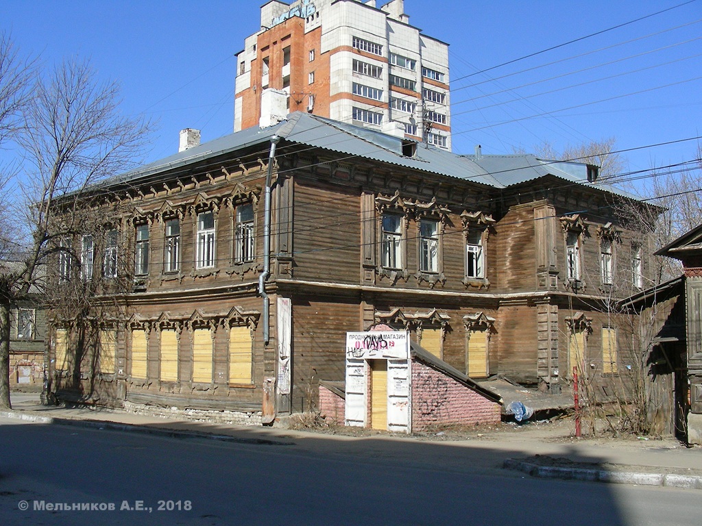 Нижний Новгород, Нижегородская улица, 19 / Улица Гоголя, 29