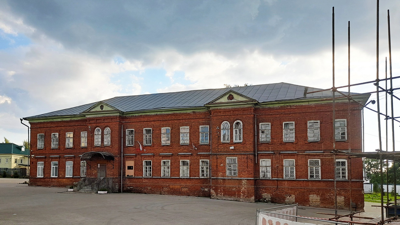 Углич, Улица Студенческий Городок, 2
