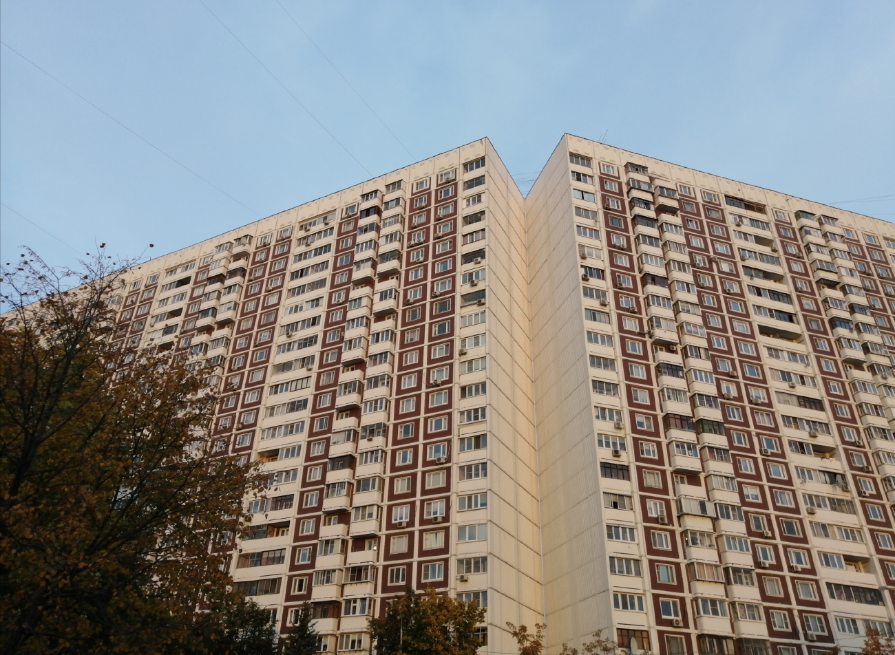 Moskva, Литовский бульвар, 9 / Улица Айвазовского, 7
