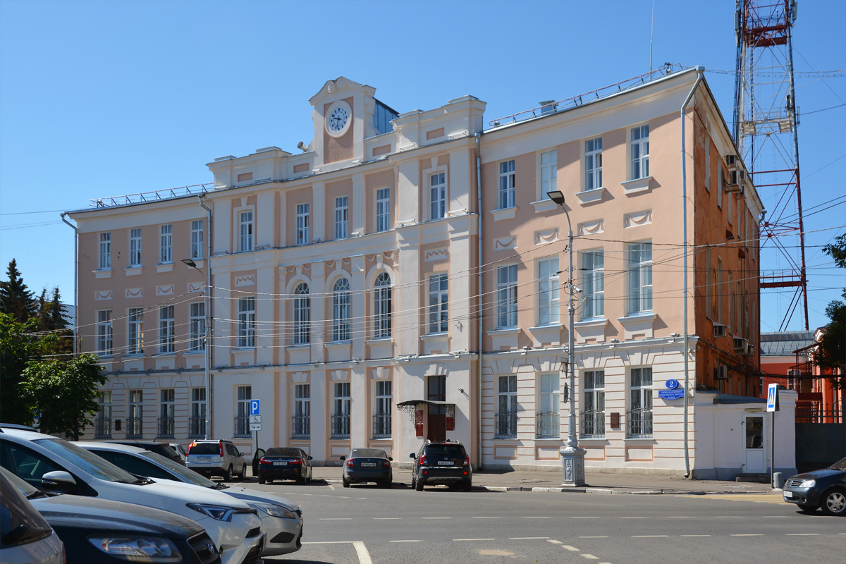 Тверь, Площадь Михаила Тверского, 2 / Новоторжская улица, 24 Тверь, Площадь Михаила Тверского, 2 / Новоторжская улица, 24