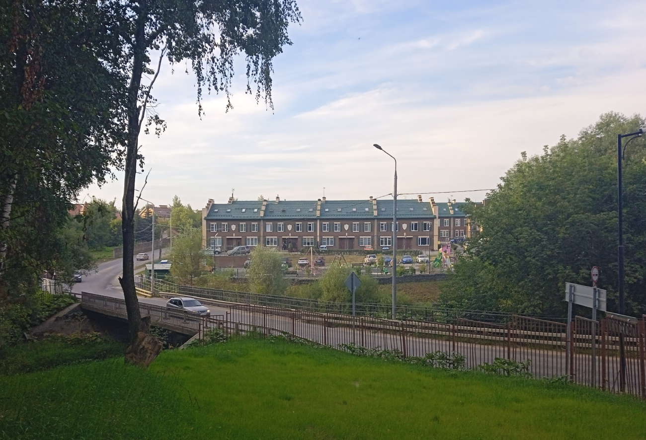 Поселение Воскресенское, Звёздная улица; Кронбургская улица, 17