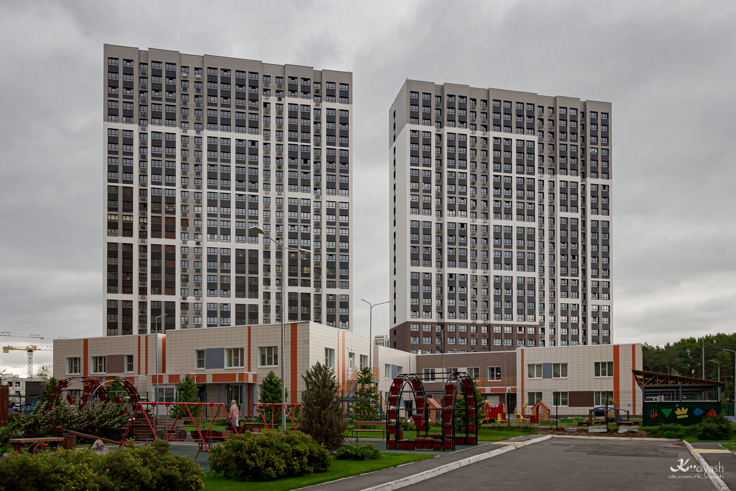 Казань, Улица Рауиса Гареева, 105Б корп. 2; Улица Рауиса Гареева, 105Б корп. 1; Улица Рауиса Гареева, 105А