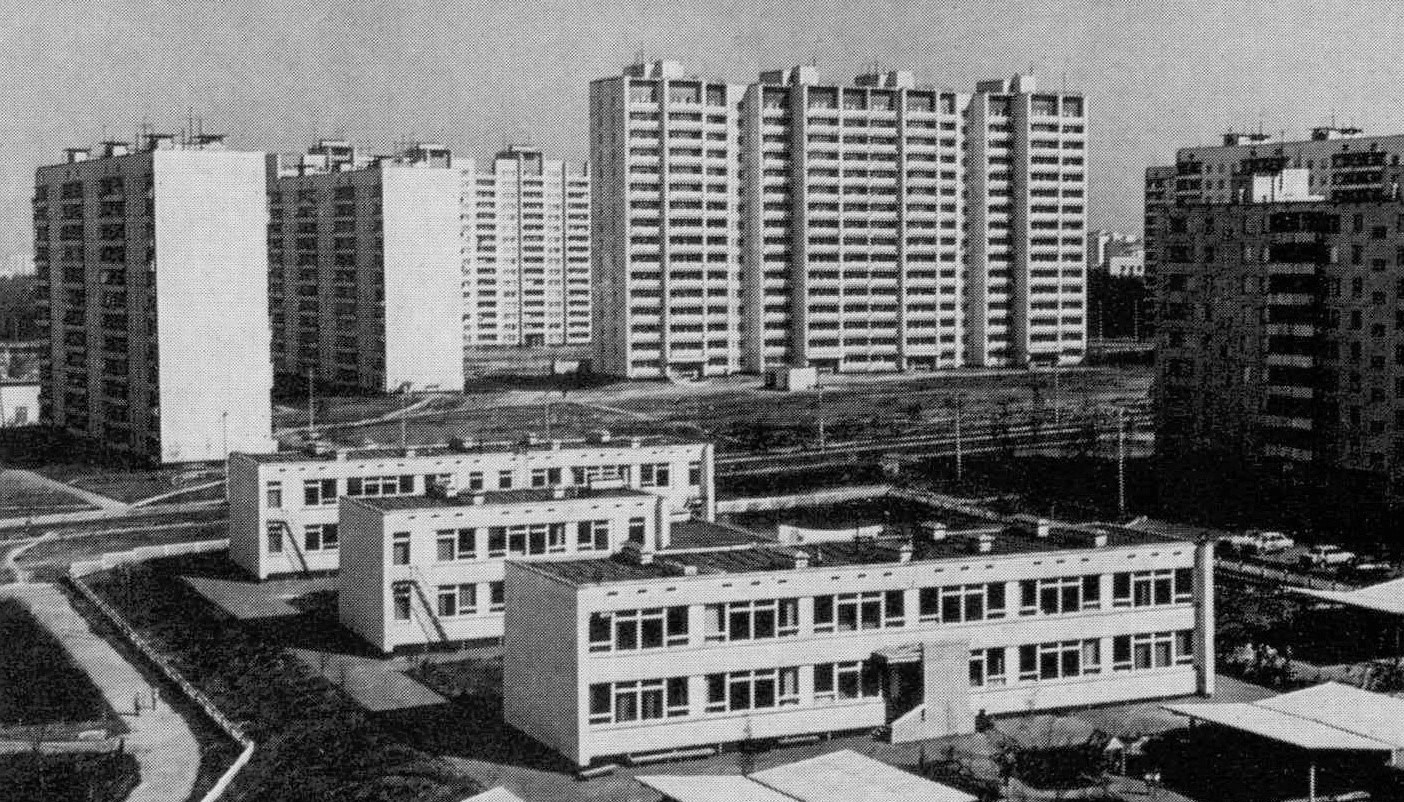 Moscow, Улица Тёплый Стан, 9 корп. 3; Профсоюзная улица, 156 корп. 4; Улица Тёплый Стан, 5 корп. 3