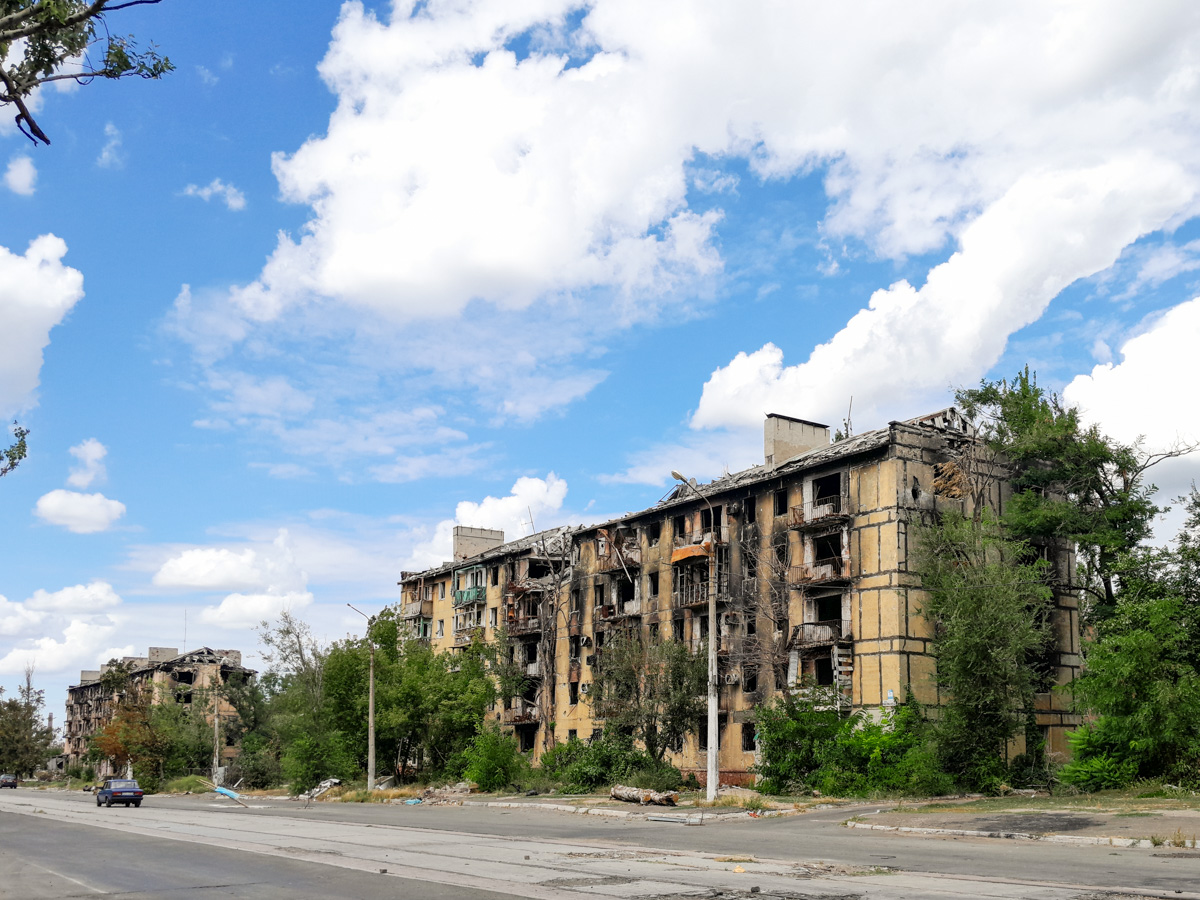 Mariupol, Азовстальская улица, 24