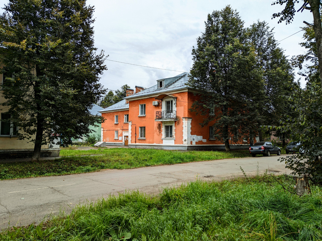 Глазов, Молодёжная улица, 1