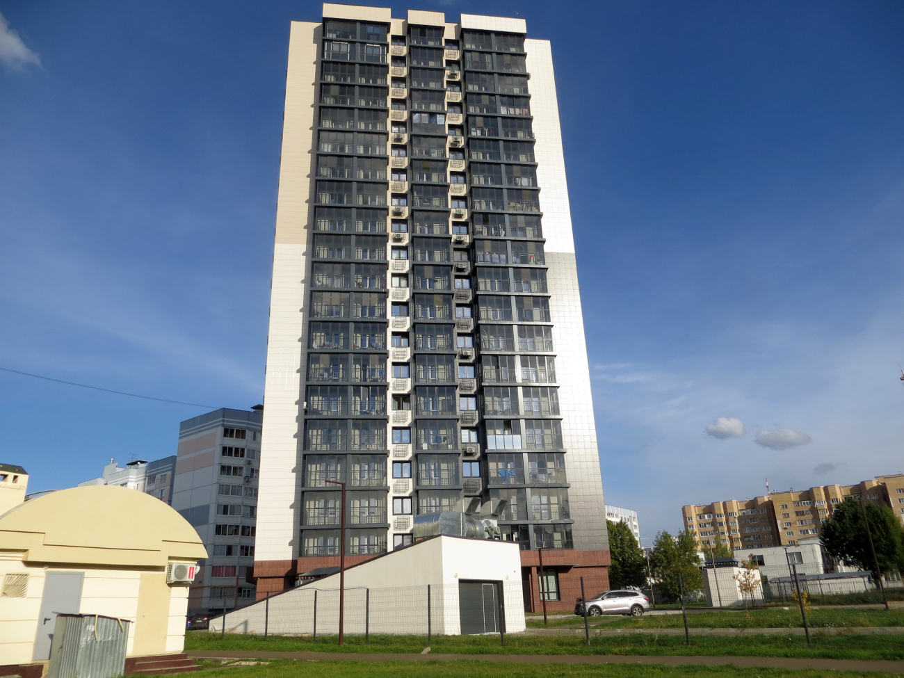 Нижнекамск, Улица Сююмбике, 64Б