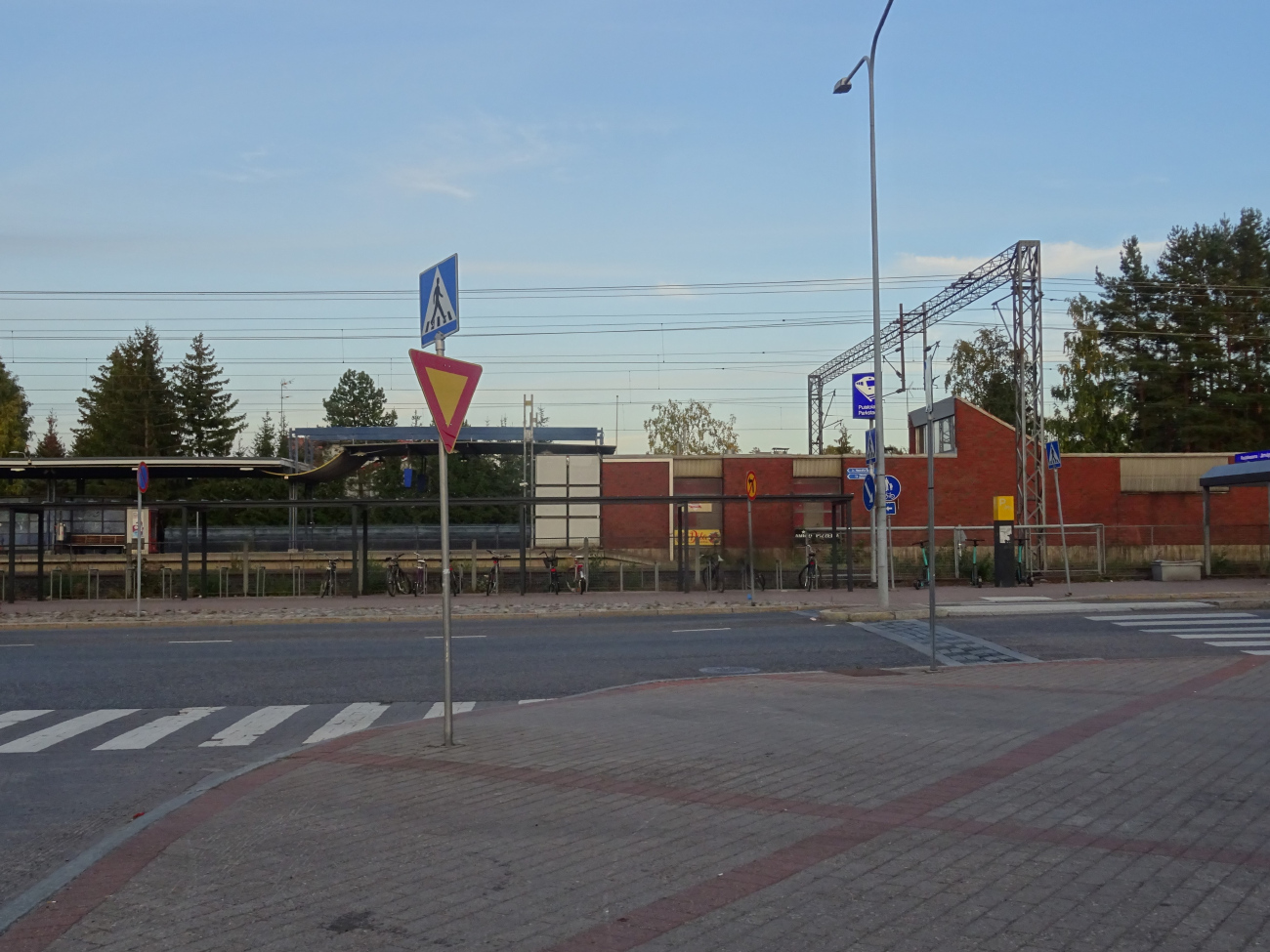 Гельсiнкi, Tapulikaupungintie, 1