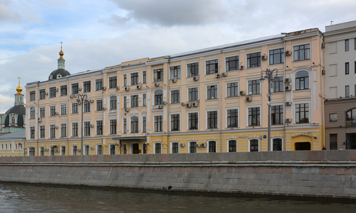 Москва, Раушская набережная, 22 / Садовническая улица, 21 стр. 1