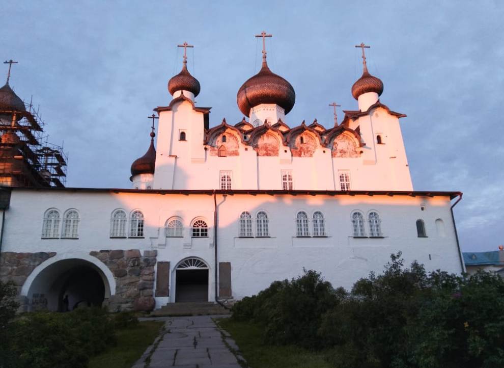 Приморский район, прочие н.п., пос. Соловецкий, набережная бухты Благополучия, 1 корп. 9 Спасо-Преображенский собор